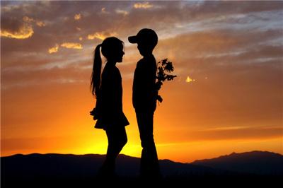 抖音上聊天回复的app_抖音上的撩妹回复软件