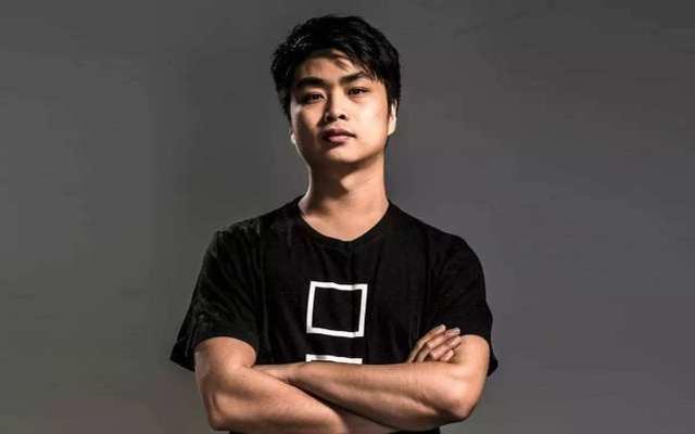 SKY李晓峰劝说厂长不要退役 ：继续追梦，坚持到最后