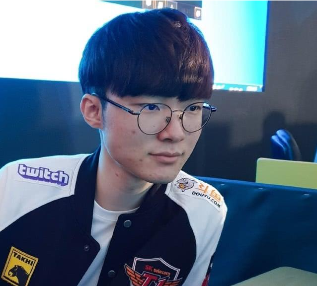 Faker专访：年薪透露 职业观与择偶观公布